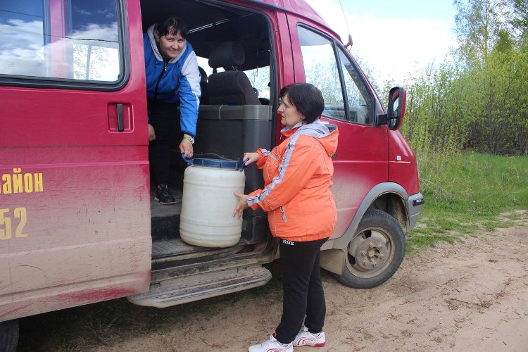 "Как свет в окне"