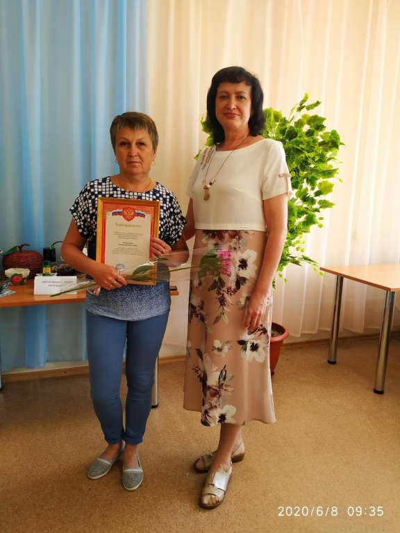 В честь профессионального праздника в учреждении прошла торжественная "планерка" с участием Главы района Ивана Васильевича Быкова.