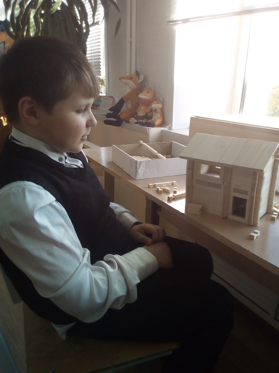 В БУ СО ВО "КЦСОН Усть-Кубинского района» психолог проводит индивидуальные и групповые занятия (не более 4 человек) для детей, находящихся в трудной жизненной ситуации