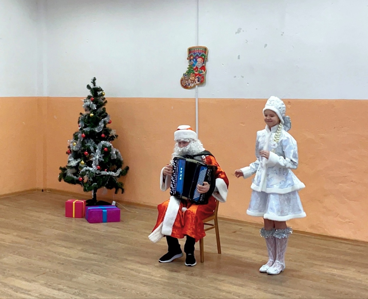 С наступающим новым годом