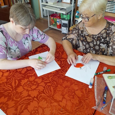 Занятия аппликацией