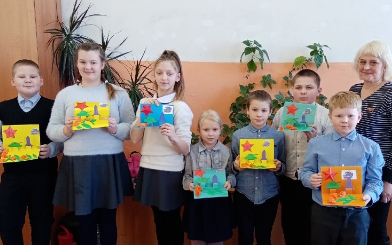 В группе «Азбука общения» прошли мероприятия, приуроченного к празднованию 23 февраля