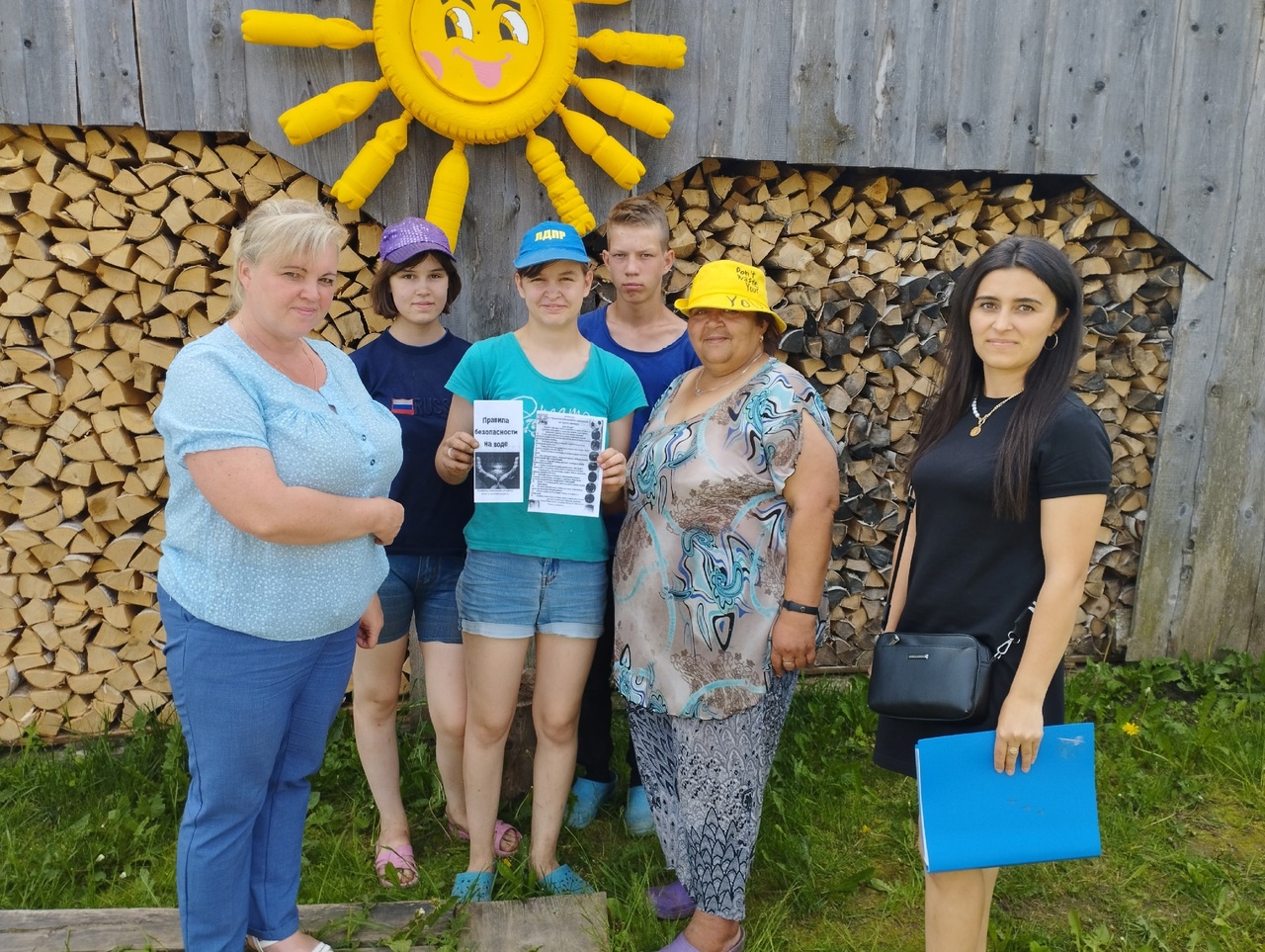 Мобильная бригада в деревне Марковская