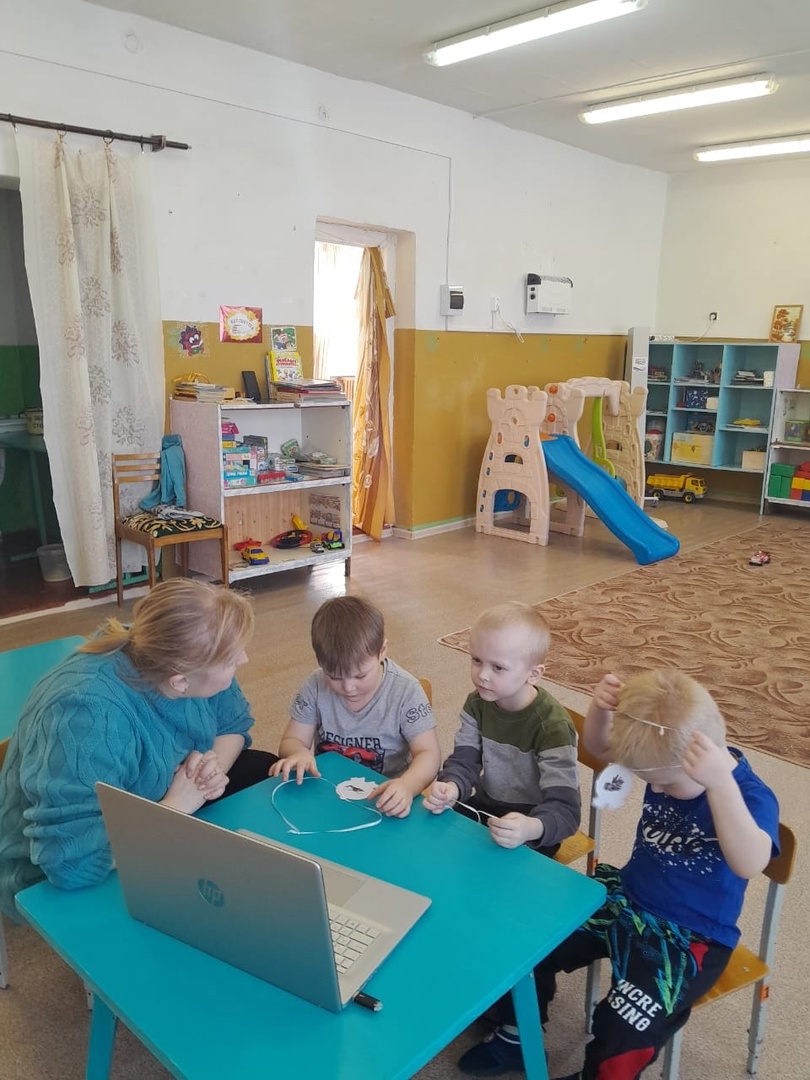  ЮНЫЕ ЗАЩИТНИКИ ОТЕЧЕСТВА