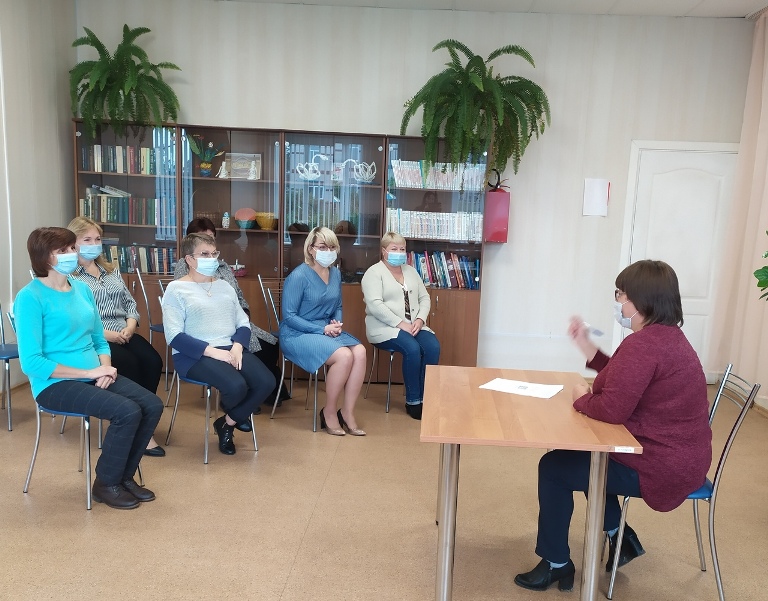 Исполнять должностные обязанности добросовестно и на высоком профессиональном уровне