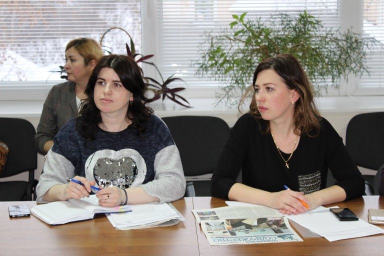 " ЧТО ДЕЛАТЬ, ЧТОБЫ В ДЕТСКИЕ ДОМА НЕ ПОСТУПАЛИ ДЕТИ?"