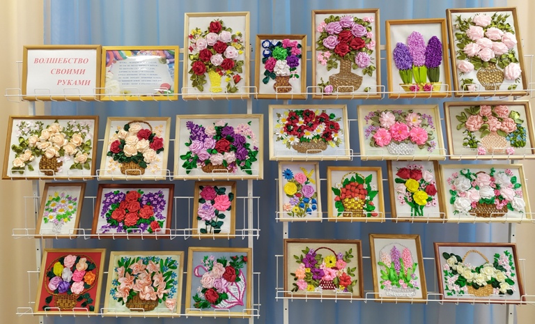 Выставка «Волшебство своими руками»