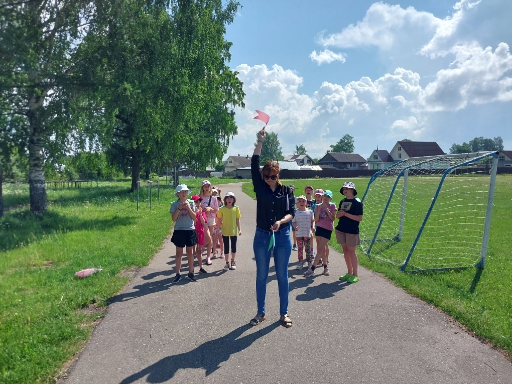 Правила дорожные — детям знать положено