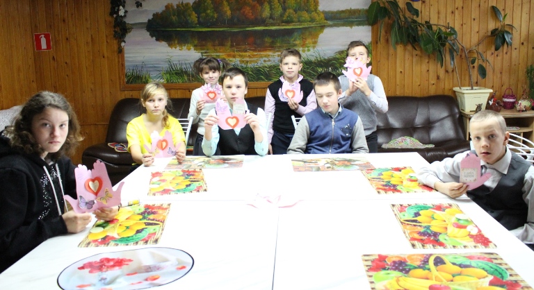 Дайте маме капельку тепла!