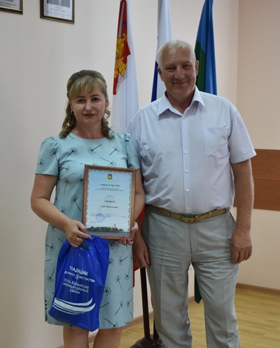 Лучшего соцработника чествовали на Дне лодки в Усть-Кубинском районе